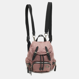 Burberry: Розовый рюкзак 