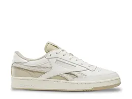 Reebok: Белые кроссовки  Club C Revenge
