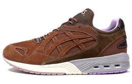 Asics: Кроссовки 