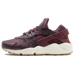 Nike: Красные кроссовки  Air Huarache Run