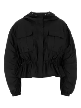 Moncler: Чёрная куртка 