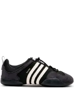 adidas: Чёрные кроссовки  X