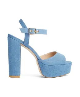 Stuart Weitzman: Яркие босоножки 