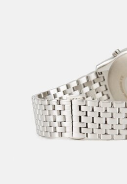 Emporio Armani: Часы 
