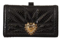 Dolce & Gabbana: Чёрный чехол 