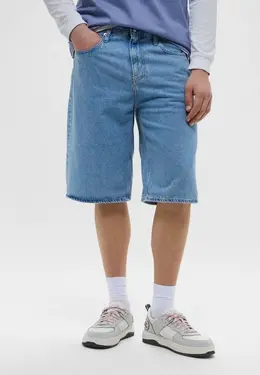 Calvin Klein Jeans: Джинсовые шорты 