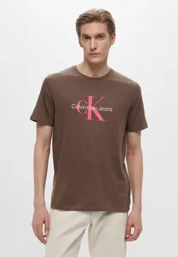 Calvin Klein Jeans: Коричневая футболка 