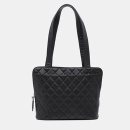 Chanel: Чёрная сумка 