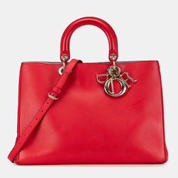 Dior: Красная сумка 