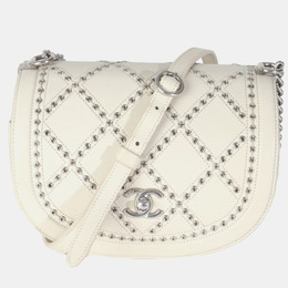 Chanel: Белая сумка 