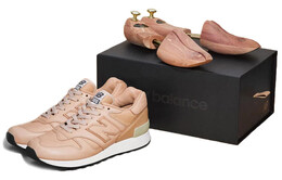 New Balance: Кроссовки  1300