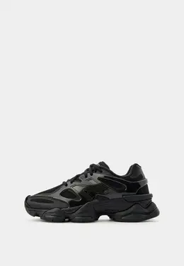 New Balance: Чёрные кроссовки 