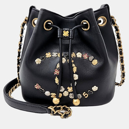 Chanel: Чёрная сумка 