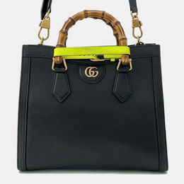 Gucci: Чёрная сумка 