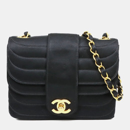 Chanel: Чёрная сумка 