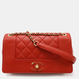 Chanel: Красная сумка 