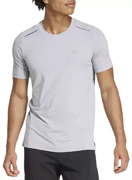 Adidas: Футболка 