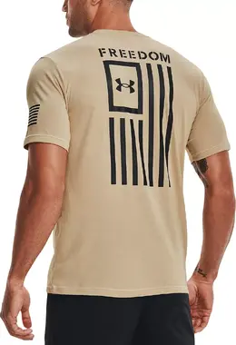 Under Armour: Чёрная футболка 