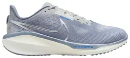 Nike: Серебристые кроссовки 