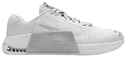 Nike: Белые кроссовки 