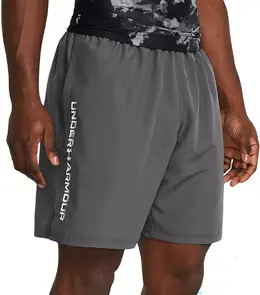Under Armour: Шорты с надписями 