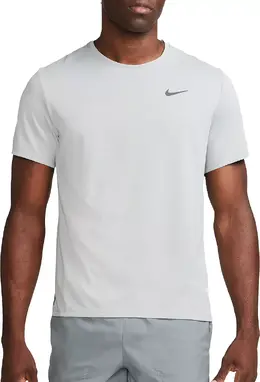 Nike: Рубашка  Dri FIT с коротким рукавом