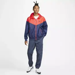Nike: Спортивная куртка  Windrunner
