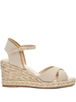 Stuart Weitzman: Светлые мокасины 