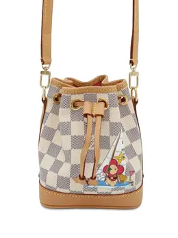Louis Vuitton Pre-Owned: Белая сумка 