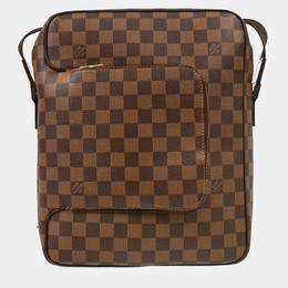 Louis Vuitton: Коричневая сумка 