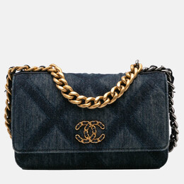 Chanel: Голубой кошелёк 