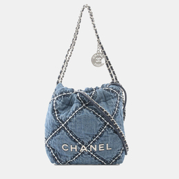 Chanel: Голубая сумка 