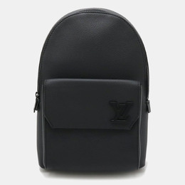 Louis Vuitton: Чёрная сумка 