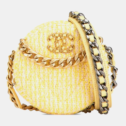 Chanel: Жёлтая сумка 