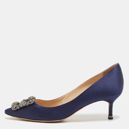 Manolo Blahnik: Синие туфли  Hangisi