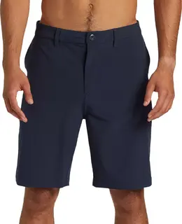Quiksilver: Тёмные шорты 