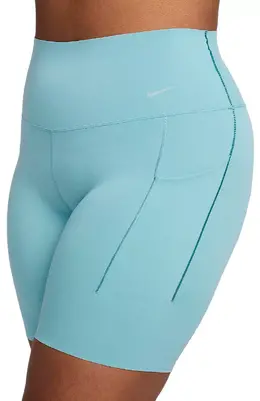 Nike: Джинсовые шорты 