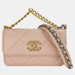 Chanel: Розовая сумка 