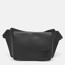 Louis Vuitton: Чёрная сумка 