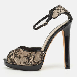 Alexander McQueen: Чёрные сандалии 