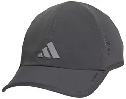 Adidas: Серебристая кепка 