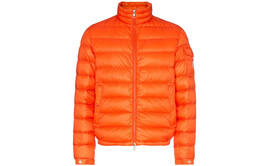Moncler: Оранжевый пуховик 