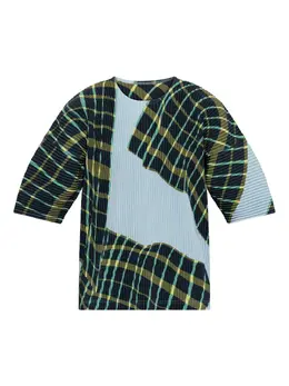 Homme Plissé Issey Miyake: Светлая футболка 