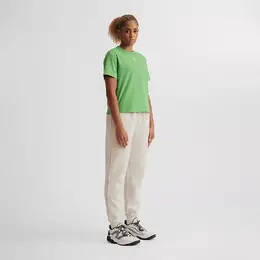 New Balance: Короткая футболка 