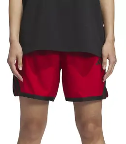 Adidas: Красные шорты 