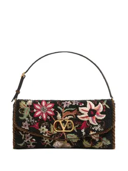 Valentino Garavani: Чёрный клатч 