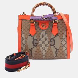Gucci: Бежевая сумка  GG Supreme