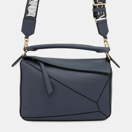 Loewe: Голубая сумка  Puzzle