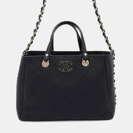 Chanel: Чёрная сумка 