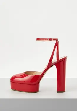 Casadei: Красные туфли 